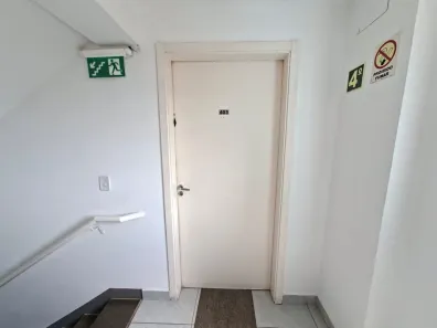 Apartamento com 2 Quartos para alugar, 45m² no Vila Nova, Porto Alegre
