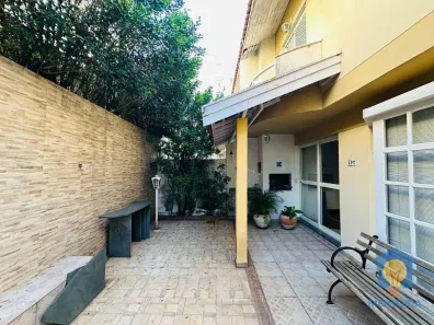 Casa de Condomínio com 3 Quartos para alugar, 160m² no Jardim Barbacena, Cotia