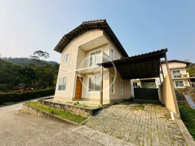 Casa de Condomínio com 4 Quartos à venda, 130m² no Vargem Grande, Teresópolis