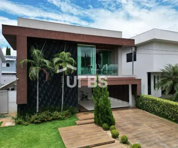 Sobrado com 4 Quartos à venda, 337m² no Jardins Madri, Goiânia