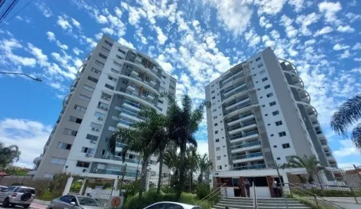 Apartamento com 2 Quartos à venda, 75m² no Barreiros, São José