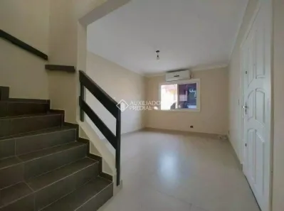 Casa de Condomínio com 3 Quartos para alugar, 116m² no Hípica, Porto Alegre