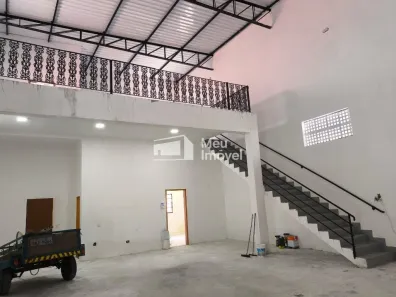 Galpão/Depósito/Armazém para alugar, 320m² no Jardim Vale Paraíso, São José dos Campos