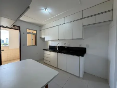 Apartamento com 3 Quartos para alugar, 150m² no Petrópolis, Natal