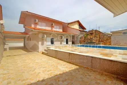 Casa com 4 Quartos à venda, 231m² no Cidade Nova Peruíbe, Peruíbe