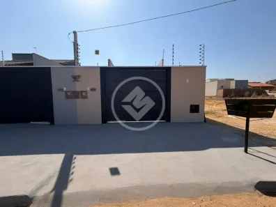 Casa com 2 Quartos à venda, 67m² no Loteamento Bertaville, Palmas