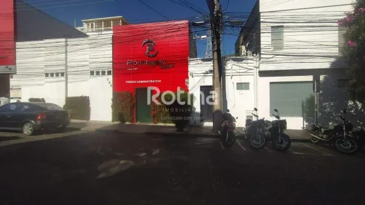 Ponto Comercial para alugar, 136m² no Centro, Uberlândia