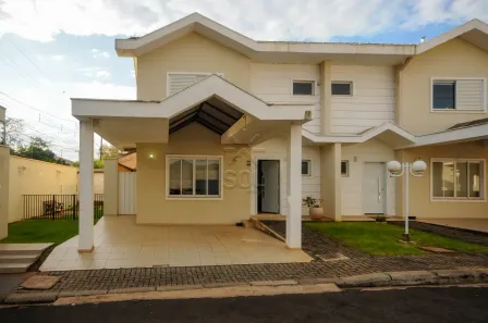 Casa de Condomínio com 3 Quartos à venda, 144m² no Yolanda, Foz do Iguaçu