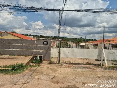 Casa com 2 Quartos à venda, 142m² no Parque da Barragem Setor 07, Águas Lindas de Goiás