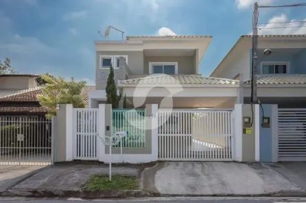 Casa de Condomínio com 4 Quartos à venda, 225m² no Itaipu, Niterói