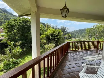 Casa com 7 Quartos à venda, 592m² no Quarteirão Ingelheim, Petrópolis