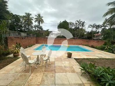Casa com 4 Quartos à venda, 330m² no Itaipu, Niterói