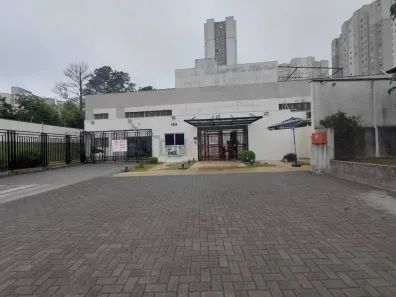 Apartamento com 2 Quartos para alugar, 43m² no Barreirinha, Curitiba