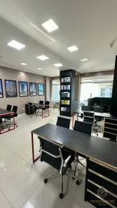Sala Comercial à venda, 77m² no Meia Praia, Itapema