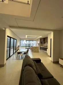 Casa de Condomínio com 4 Quartos à venda, 214m² no Grand Ville, Uberlândia