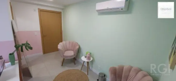 Sala Comercial à venda, 32m² no Santana, Porto Alegre