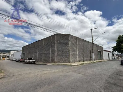 Galpão/Depósito/Armazém para alugar, 3500m² no Vila Toncheff, Montes Claros