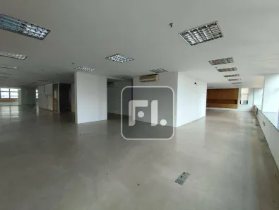 Sala Comercial para alugar, 245m² no Vila Olímpia, São Paulo