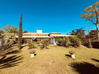 Casa de Condomínio com 3 Quartos à venda, 380m² no Tocantins, Uberlândia