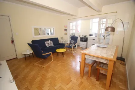 Apartamento com 2 Quartos para alugar, 61m² no Centro, Pelotas