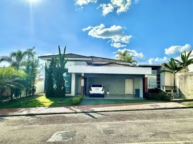Casa com 3 Quartos à venda, 368m² no Estrela Sul, Juiz de Fora