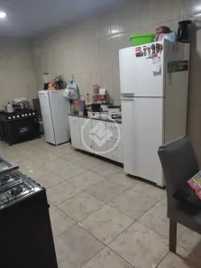 Casa com 5 Quartos à venda, 180m² no Vila Redenção, Goiânia