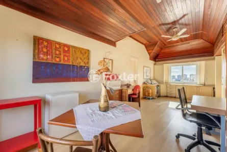 Casa de Condomínio com 4 Quartos à venda, 213m² no Chácara das Pedras, Porto Alegre