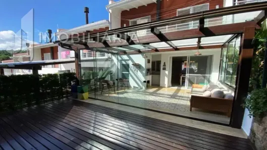 Casa com 3 Quartos à venda, 159m² no Sambaqui, Florianópolis