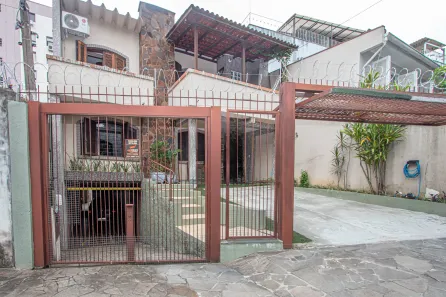 Casa com 3 Quartos para alugar, 220m² no Higienópolis, Porto Alegre