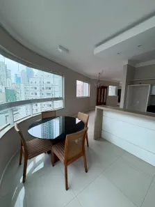 Apartamento com 3 Quartos para alugar, 134m² no Centro, Balneário Camboriú