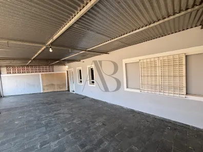 Casa com 2 Quartos para alugar, 171m² no Jardim Cura D'Ars, Campinas