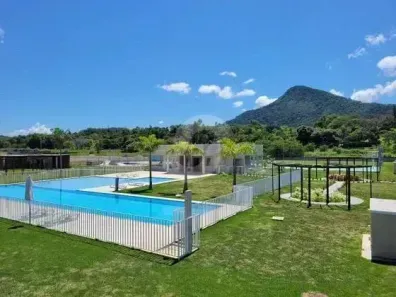 Lote/Terreno à venda, 240m² no Ubatiba, Maricá