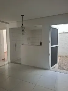 Apartamento com 2 Quartos para alugar, 40m² no Chácara dos Pinheiros, Cuiabá