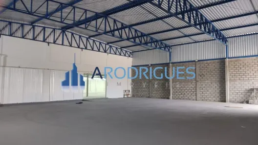 Galpão/Depósito/Armazém à venda, 2800m² no Centro, Feira de Santana