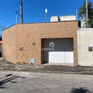 Casa com 4 Quartos para alugar, 187m² no Lagoa Redonda, Fortaleza