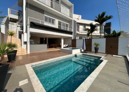 Casa de Condomínio com 3 Quartos à venda, 250m² no Conjunto Bom Pastor, Mogi das Cruzes