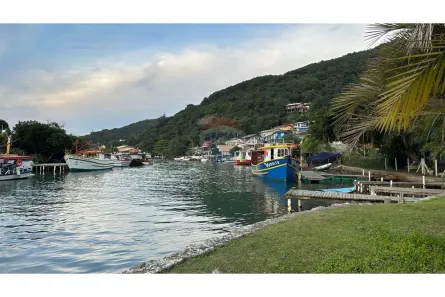 Lote/Terreno com 1 Quarto à venda, 1800m² no Barra da Lagoa, Florianópolis
