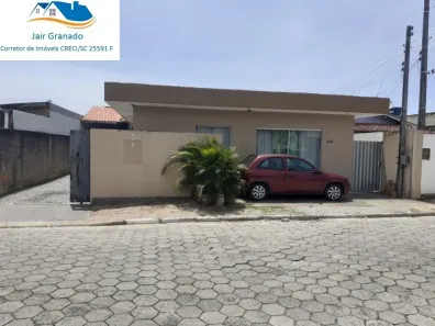 Casa com 4 Quartos à venda, 335m² no Areias, Camboriú