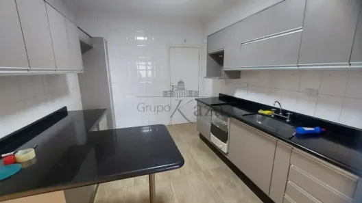 Apartamento com 4 Quartos para alugar, 123m² no Bosque dos Eucaliptos, São José dos Campos