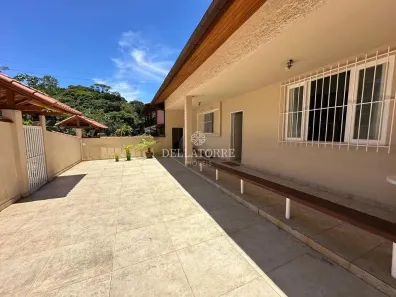 Casa de Condomínio com 3 Quartos à venda, 144m² no Carlos Guinle, Teresópolis