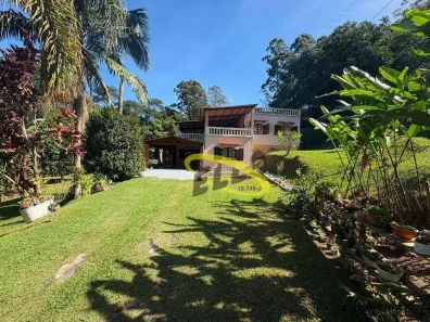 Fazenda/Sítio com 3 Quartos à venda, 284m² no Parque Rizzo, Cotia