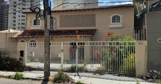 Sobrado com 4 Quartos à venda, 326m² no Duque de Caxias, Cuiabá