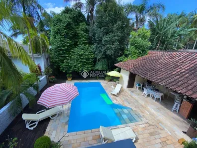 Casa com 3 Quartos à venda, 163m² no Agronômica, Florianópolis