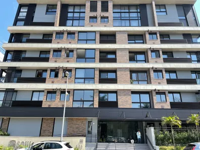 Apartamento com 3 Quartos para alugar, 150m² no Jurerê Internacional, Florianópolis