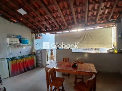 Casa com 3 Quartos à venda, 100m² no São Mateus, Montes Claros