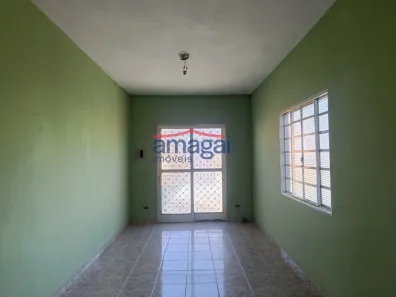 Sobrado com 2 Quartos para alugar, 100m² no Centro, Jacareí