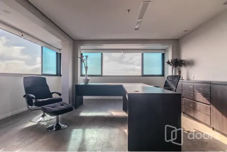 Sala Comercial à venda, 112m² no Auxiliadora, Porto Alegre