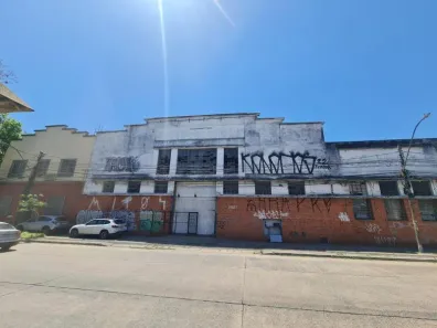 Galpão/Depósito/Armazém para alugar, 2100m² no São Geraldo, Porto Alegre