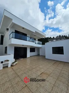 Casa com 4 Quartos para alugar, 285m² no Ariribá, Balneário Camboriú