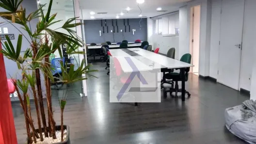 Sala Comercial para alugar, 220m² no Jardim Paulista, São Paulo